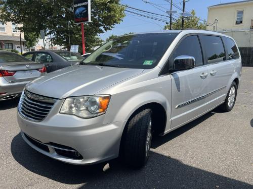 2012 Chrysler Town & Country Touring-L