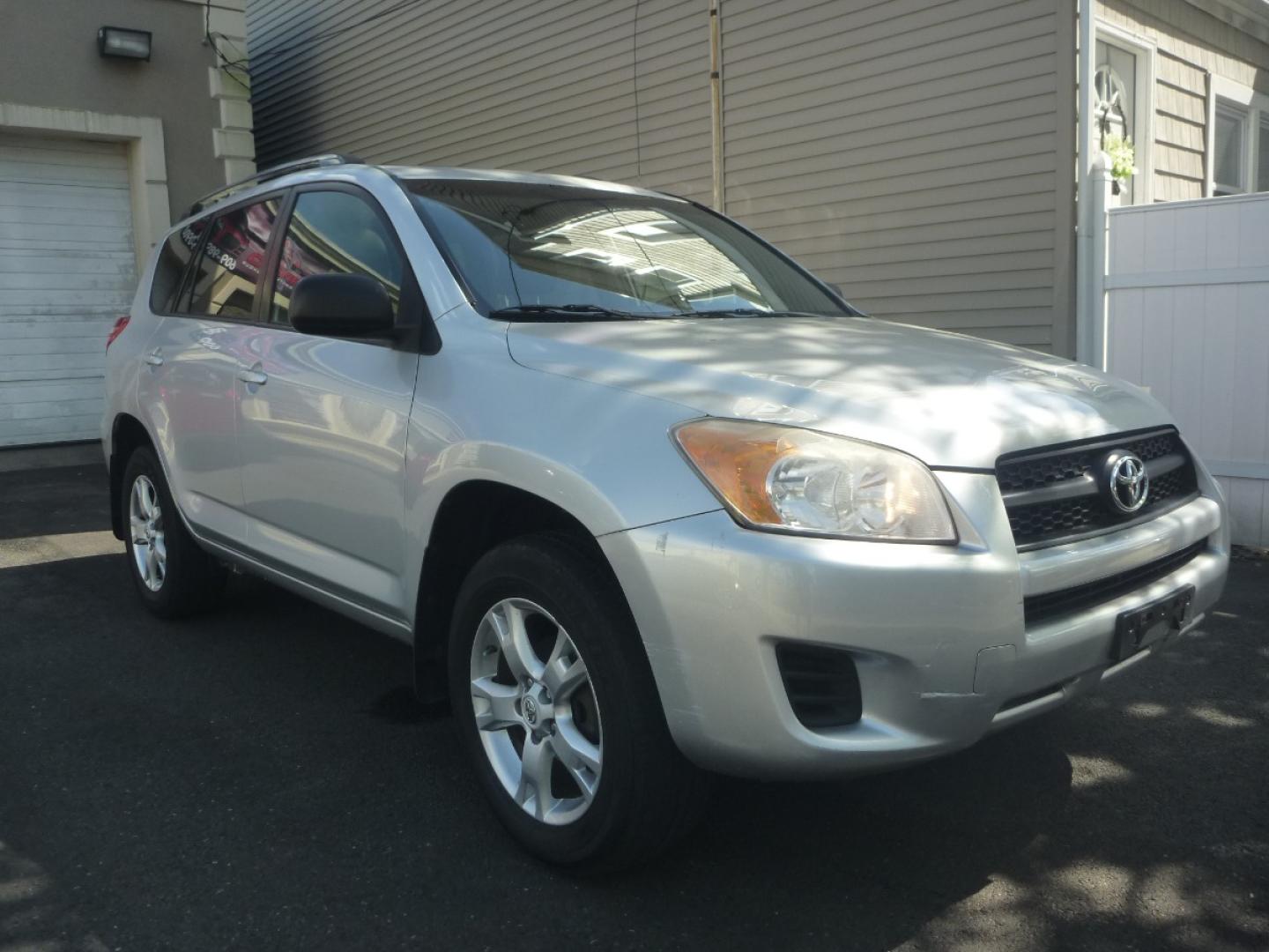 2011 SILVER /GREY CLOTH Toyota RAV4 Base I4 4WD (2T3BF4DV4BW) with an 2.4L L4 DOHC 16V engine, 4-Speed Automatic transmission, located at 1018 Brunswick Ave, Trenton, NJ, 08638, (609) 989-0900, 40.240086, -74.748085 - 2011 TOYOTA RAV 4 4WD WITH 134824 MILES IN GREAT CONDITION INSIDE AND OUT SERVICED UP RUNS AND DRIVES GREAT FINANCING AND EXTENDED SERVICE CONTRACTS AVAILABLE CALL NOW TO COME SEE 609-989-0900 OR TEXT 609-273-5100 - Photo#0