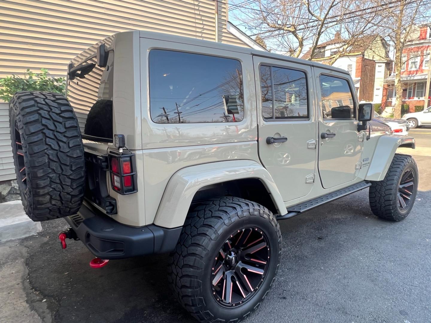 2017 Beige /Black Leather Jeep Wrangler Unlimited Rubicon (1C4HJWFG5HL) with an 3.6L V6 DOHC 24V FFV engine, located at 1018 Brunswick Ave, Trenton, NJ, 08638, (609) 989-0900, 40.240086, -74.748085 - Photo#29