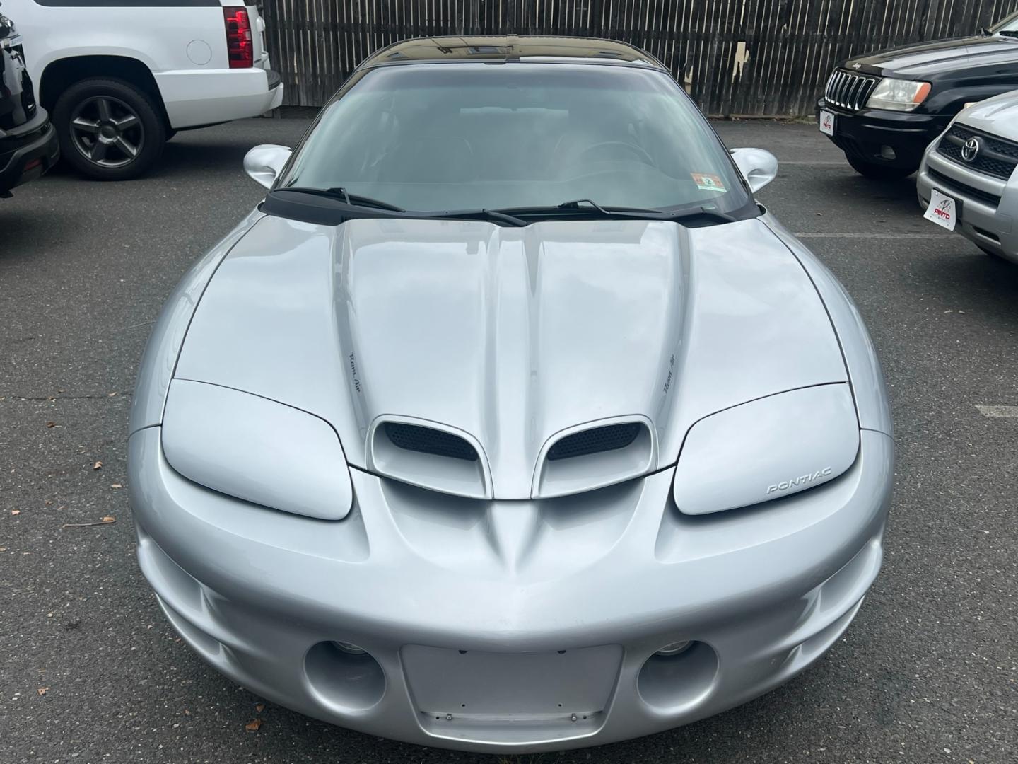 2000 SILVER /Black Leather Pontiac Firebird Formula Coup (2G2FV22G5Y2) with an 5.7L V8 OHV 16V engine, located at 1018 Brunswick Ave, Trenton, NJ, 08638, (609) 989-0900, 40.240086, -74.748085 - Photo#2