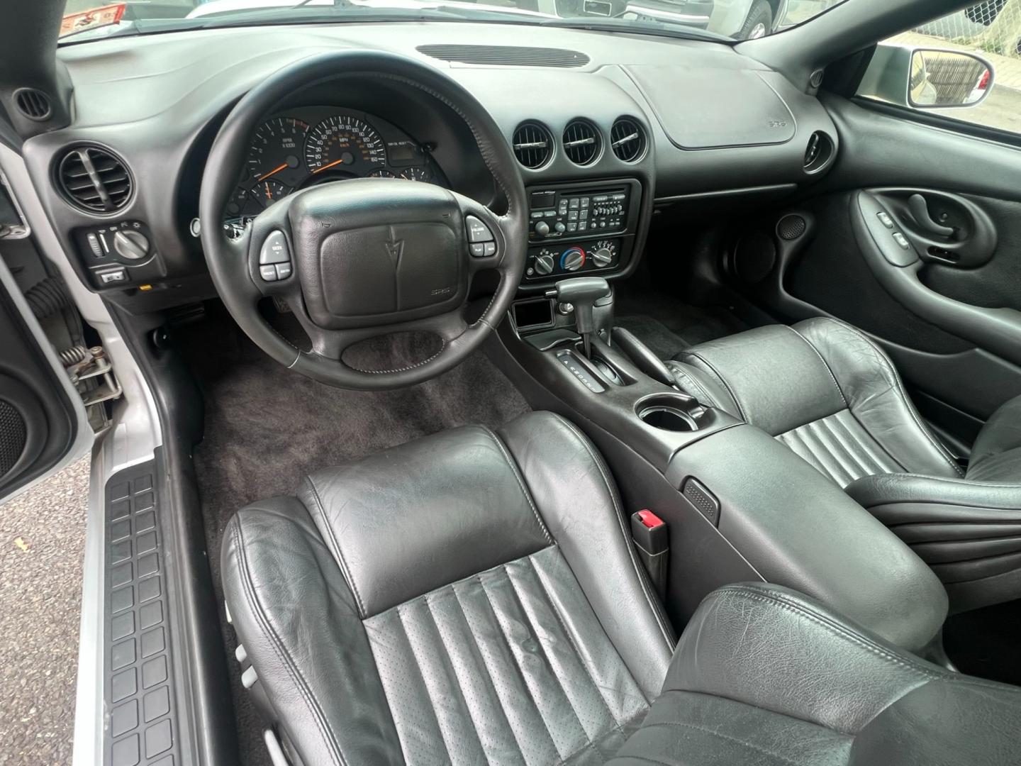 2000 SILVER /Black Leather Pontiac Firebird Formula Coup (2G2FV22G5Y2) with an 5.7L V8 OHV 16V engine, located at 1018 Brunswick Ave, Trenton, NJ, 08638, (609) 989-0900, 40.240086, -74.748085 - Photo#9