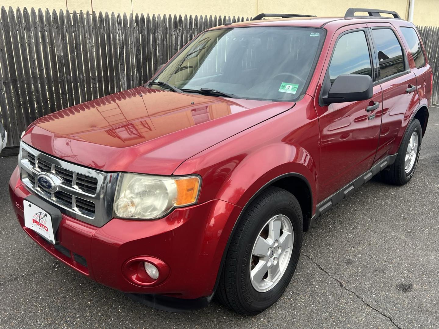 2012 Red /Gray Ford Escape XLT FWD (1FMCU0D73CK) with an 2.5L L4 DOHC 16V engine, 6-Speed Automatic transmission, located at 1018 Brunswick Ave, Trenton, NJ, 08638, (609) 989-0900, 40.240086, -74.748085 - Photo#1