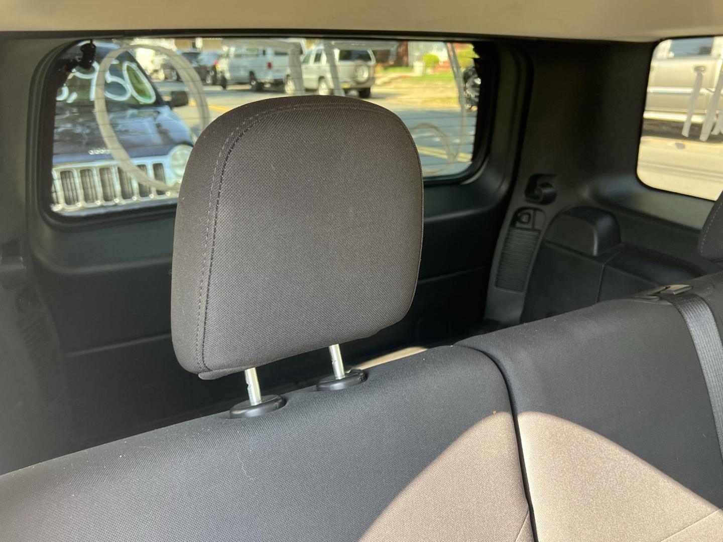 2011 White /Gray Jeep Liberty Sport 4WD (1J4PN2GK3BW) with an 3.7L V6 SOHC 12V engine, 4-Speed Automatic transmission, located at 1018 Brunswick Ave, Trenton, NJ, 08638, (609) 989-0900, 40.240086, -74.748085 - Photo#6