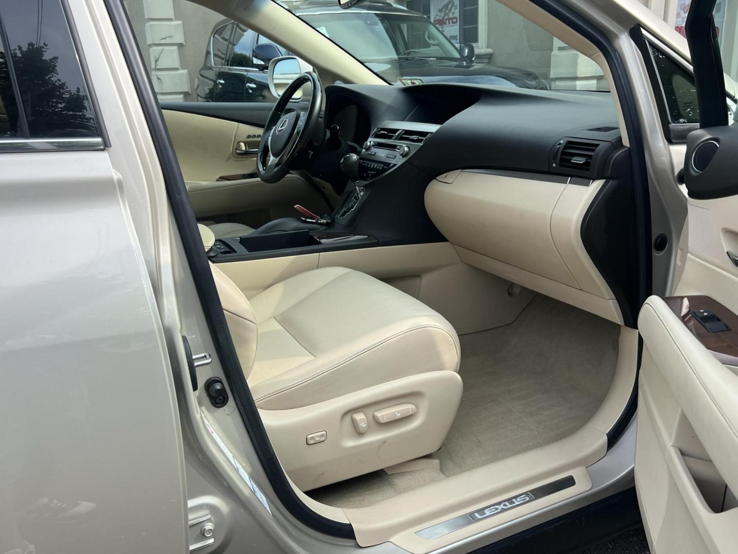 2014 Gold /Tan Leather Lexus RX 350 AWD (2T2BK1BA4EC) with an 3.5L V6 DOHC 24V engine, 5-Speed Automatic transmission, located at 1018 Brunswick Ave, Trenton, NJ, 08638, (609) 989-0900, 40.240086, -74.748085 - Photo#15