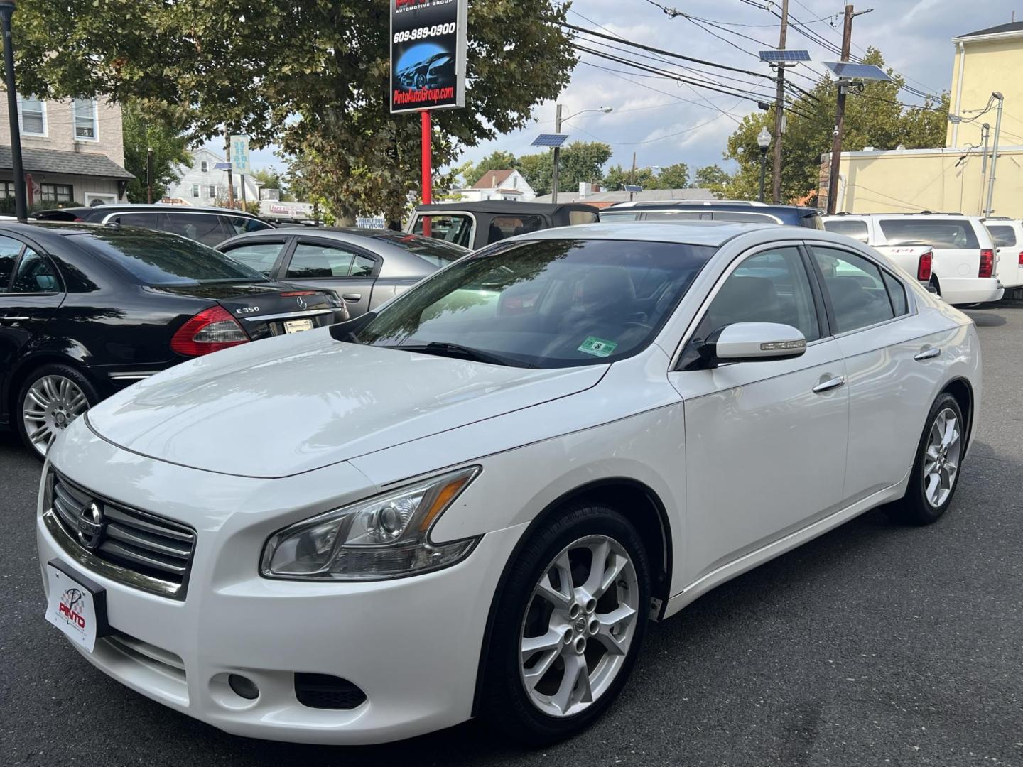 2012 White /Black Leather Nissan Maxima SV (1N4AA5AP0CC) with an 3.5L V6 DOHC 24V engine, Continuously Variable Transmission transmission, located at 1018 Brunswick Ave, Trenton, NJ, 08638, (609) 989-0900, 40.240086, -74.748085 - Photo#0