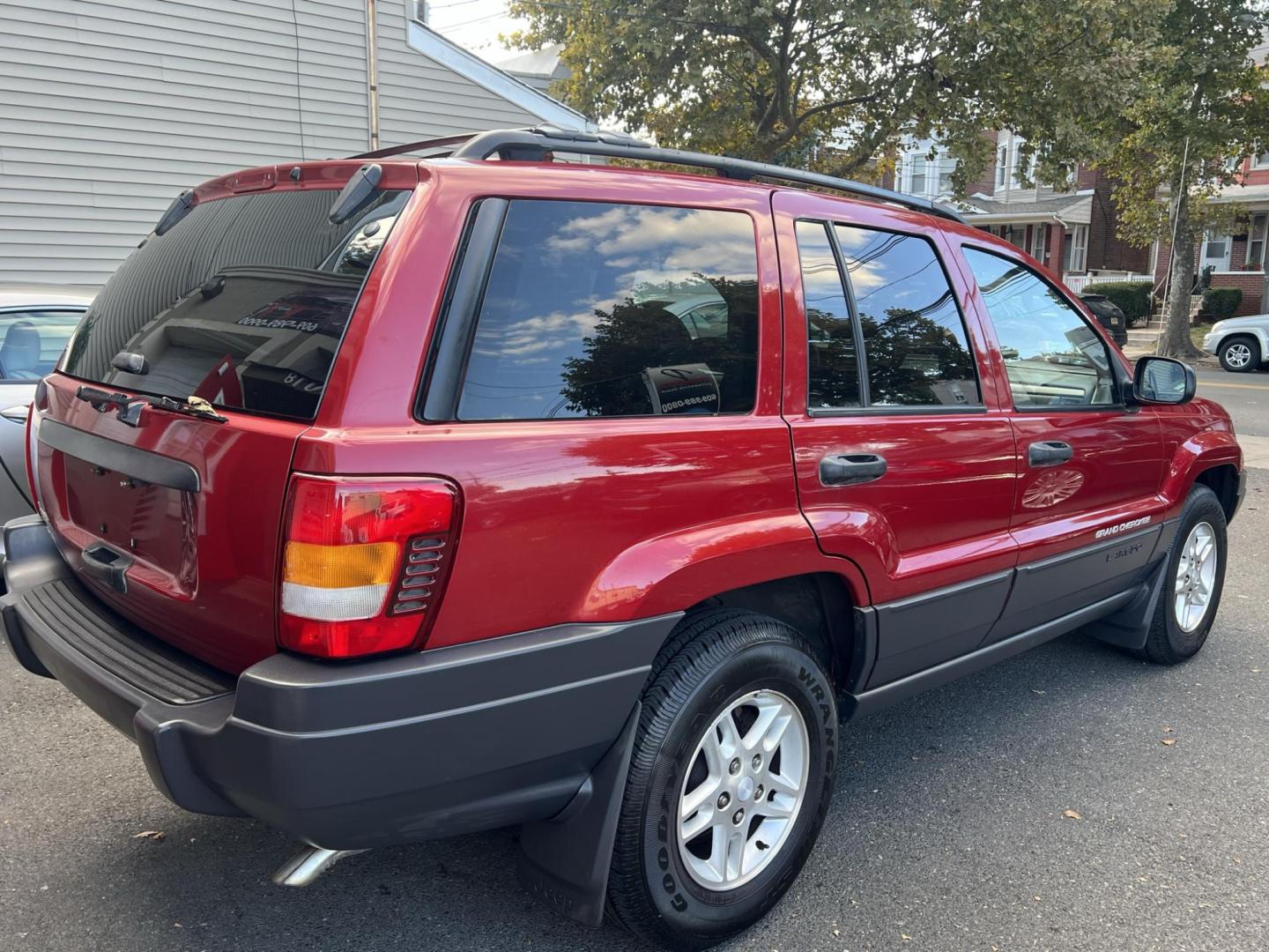 2003 Jeep Grand Cherokee Laredo 4WD (1J4GW48S93C) with an 4.0L L6 OHV 12V engine, located at 1018 Brunswick Ave, Trenton, NJ, 08638, (609) 989-0900, 40.240086, -74.748085 - Photo#3