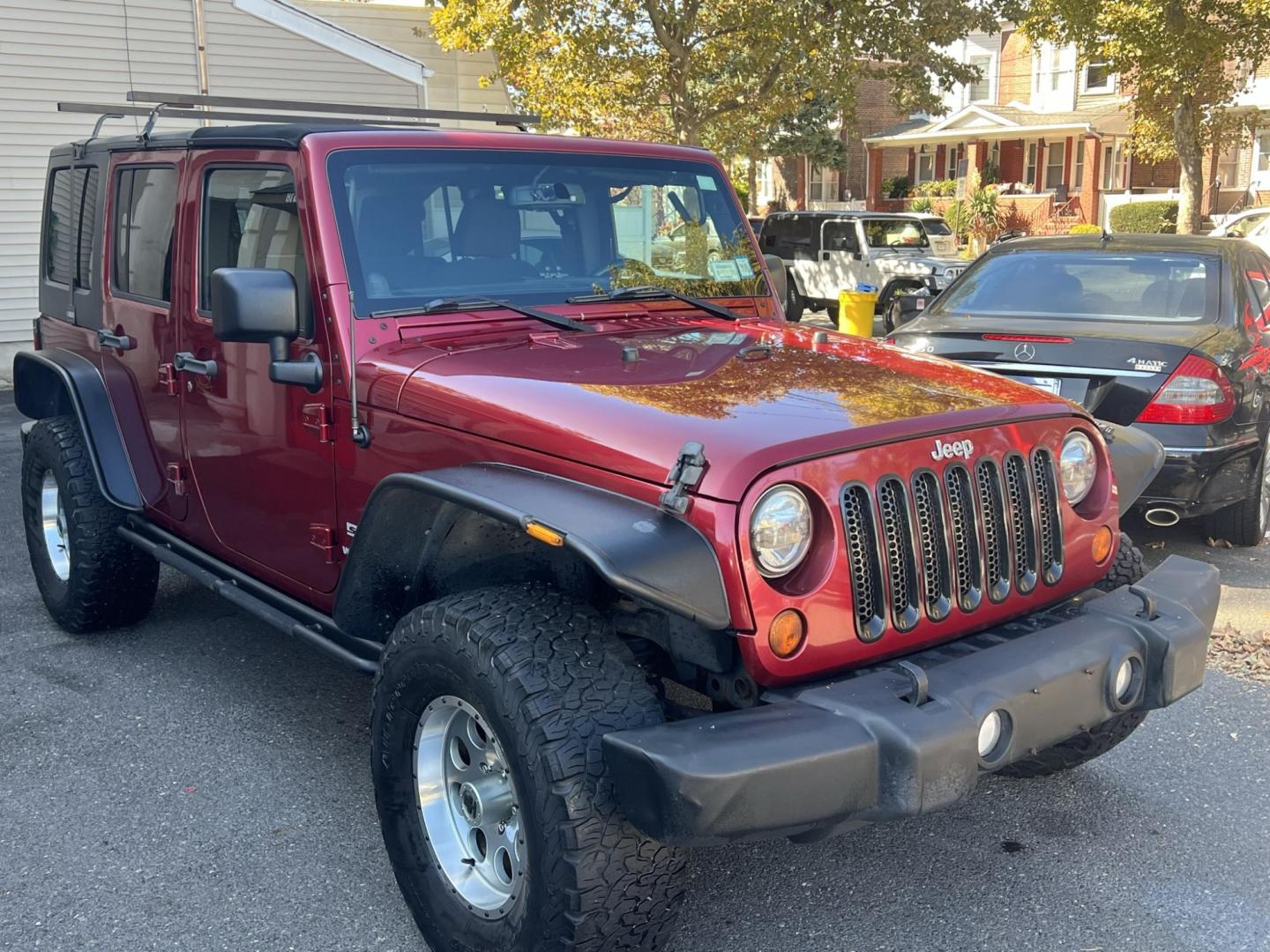 2013 Jeep Wrangler Unlimited Sport 4WD (1C4HJWDG2DL) with an 3.6L V6 DOHC 24V FFV engine, located at 1018 Brunswick Ave, Trenton, NJ, 08638, (609) 989-0900, 40.240086, -74.748085 - Photo#10