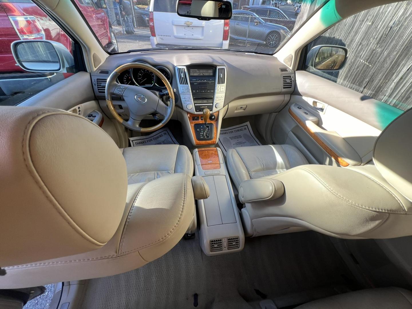 2008 Lexus RX 350 AWD (2T2HK31U48C) with an 3.5L V6 engine, 5-Speed Automatic Overdrive transmission, located at 1018 Brunswick Ave, Trenton, NJ, 08638, (609) 989-0900, 40.240086, -74.748085 - Photo#12