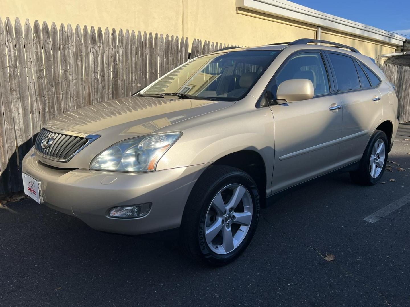 2008 Lexus RX 350 AWD (2T2HK31U48C) with an 3.5L V6 engine, 5-Speed Automatic Overdrive transmission, located at 1018 Brunswick Ave, Trenton, NJ, 08638, (609) 989-0900, 40.240086, -74.748085 - Photo#0