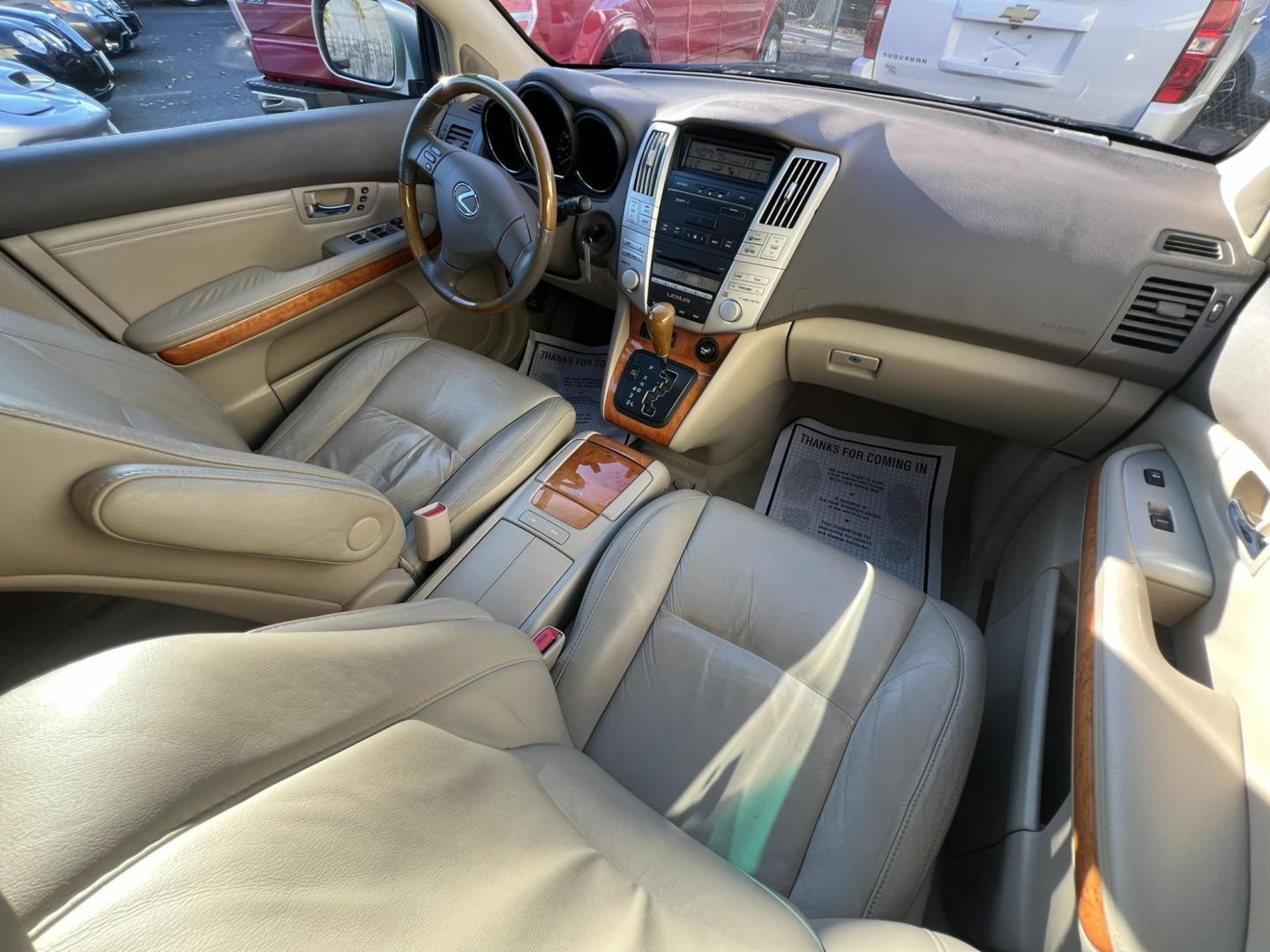 2008 Lexus RX 350 AWD (2T2HK31U48C) with an 3.5L V6 engine, 5-Speed Automatic Overdrive transmission, located at 1018 Brunswick Ave, Trenton, NJ, 08638, (609) 989-0900, 40.240086, -74.748085 - Photo#21