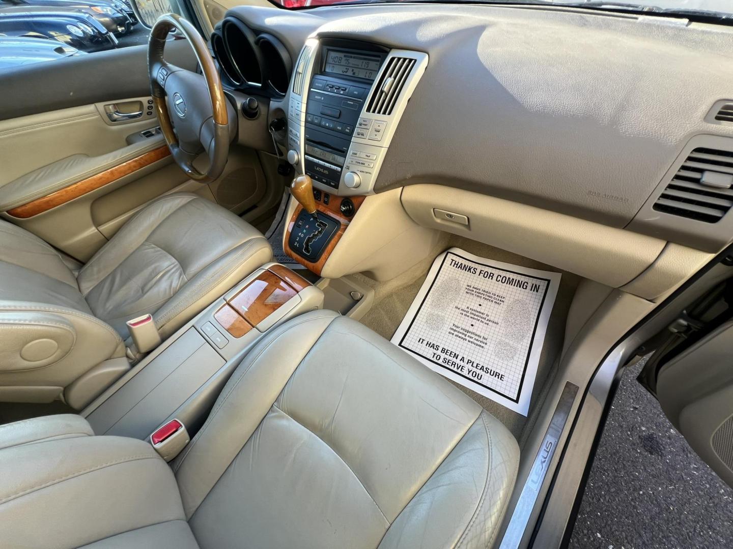 2008 Lexus RX 350 AWD (2T2HK31U48C) with an 3.5L V6 engine, 5-Speed Automatic Overdrive transmission, located at 1018 Brunswick Ave, Trenton, NJ, 08638, (609) 989-0900, 40.240086, -74.748085 - Photo#25