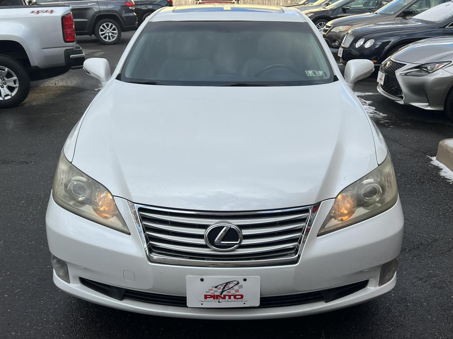 2011 White /Gray Lexus ES 350 Sedan (JTHBK1EG9B2) with an 3.5L V6 DOHC 24V engine, 6-Speed Automatic transmission, located at 1018 Brunswick Ave, Trenton, NJ, 08638, (609) 989-0900, 40.240086, -74.748085 - Words cannot describe the condition of this Lexus ES in crystal pearl white! Vehicle has been serviced up and is detailed to perfection and a must see and drive ASAP!! Financing is available so Call Anthony at 609-273-5100 to set up an appt!! - Photo#2