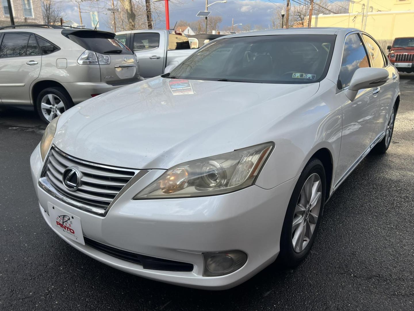 2011 White /Gray Lexus ES 350 Sedan (JTHBK1EG9B2) with an 3.5L V6 DOHC 24V engine, 6-Speed Automatic transmission, located at 1018 Brunswick Ave, Trenton, NJ, 08638, (609) 989-0900, 40.240086, -74.748085 - Words cannot describe the condition of this Lexus ES in crystal pearl white! Vehicle has been serviced up and is detailed to perfection and a must see and drive ASAP!! Financing is available so Call Anthony at 609-273-5100 to set up an appt!! - Photo#0