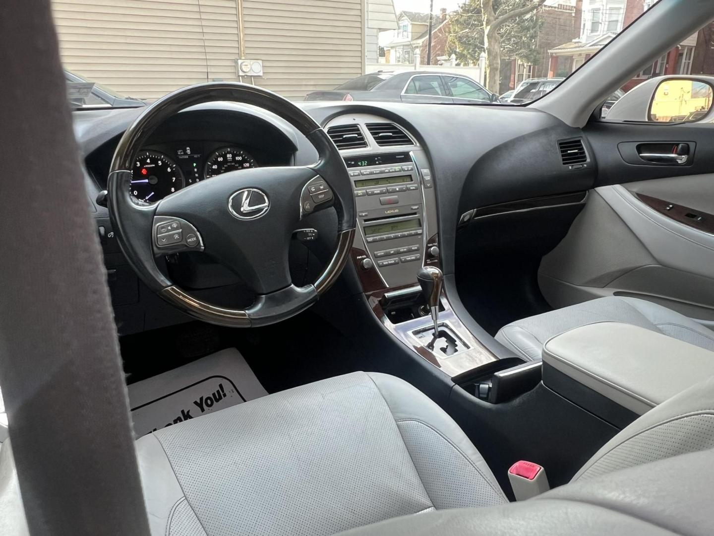 2011 White /Gray Lexus ES 350 Sedan (JTHBK1EG9B2) with an 3.5L V6 DOHC 24V engine, 6-Speed Automatic transmission, located at 1018 Brunswick Ave, Trenton, NJ, 08638, (609) 989-0900, 40.240086, -74.748085 - Words cannot describe the condition of this Lexus ES in crystal pearl white! Vehicle has been serviced up and is detailed to perfection and a must see and drive ASAP!! Financing is available so Call Anthony at 609-273-5100 to set up an appt!! - Photo#14