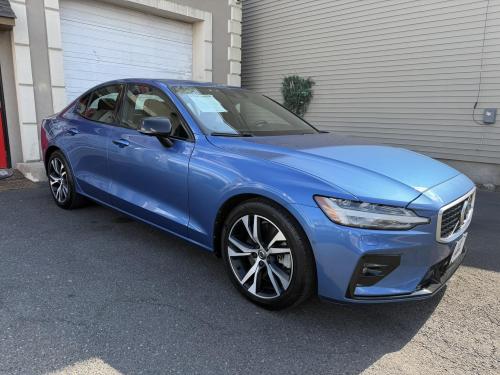 2020 Volvo S60 T6 R-Design AWD
